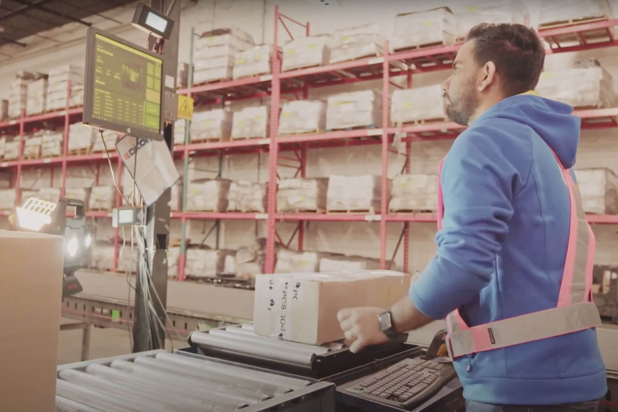 GLS-3 man sorting packages